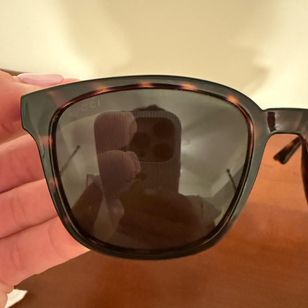 Gucci Sunglasses model R3WGV02980 - Picture 9 of 11